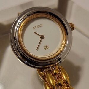 GUCCI Gold Tone Round Watch